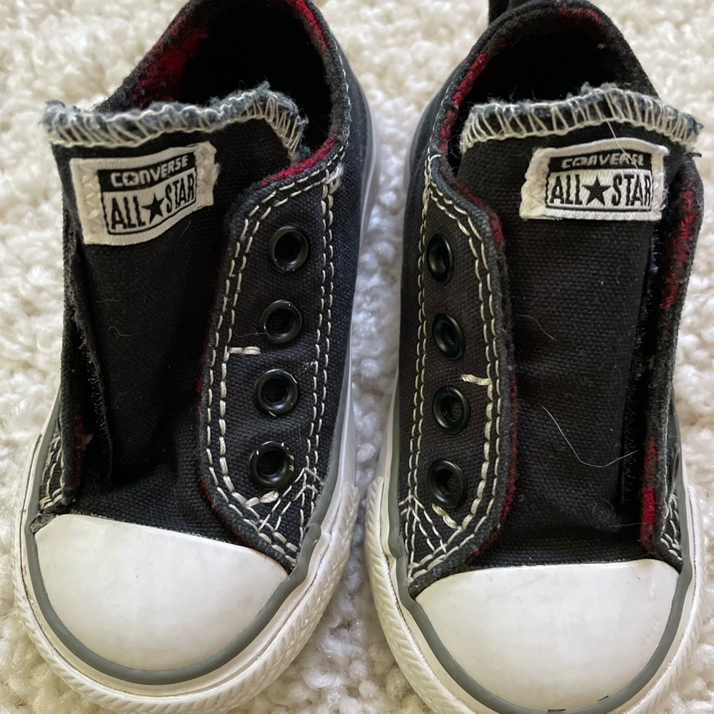 Converse slip on size 5. Black. Excellent condition